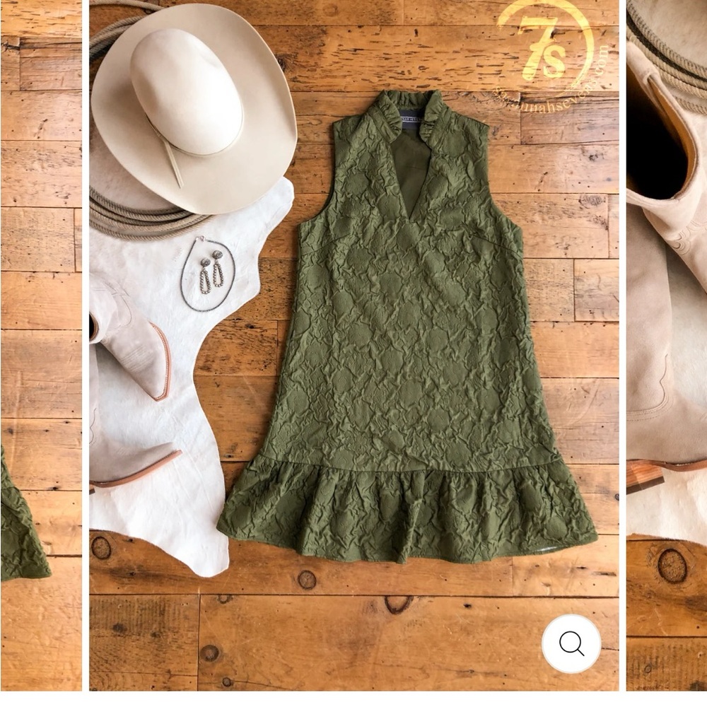 Green Sleeveless Dress